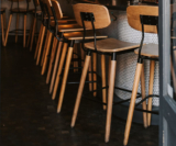 Comment choisir la chaise de bistrot en bois parfaite pour votre intérieur ?