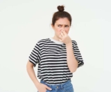 Comment prévenir et traiter les odeurs de renfermé ?