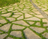 La terrasse en pierre : un atout de taille pour votre jardin
